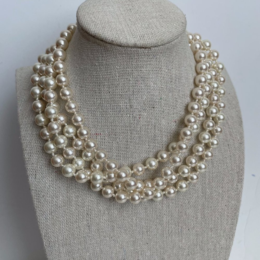 Vintage White Opera Length Glass Pearl Knotted Beaded Long Statement Necklace 60